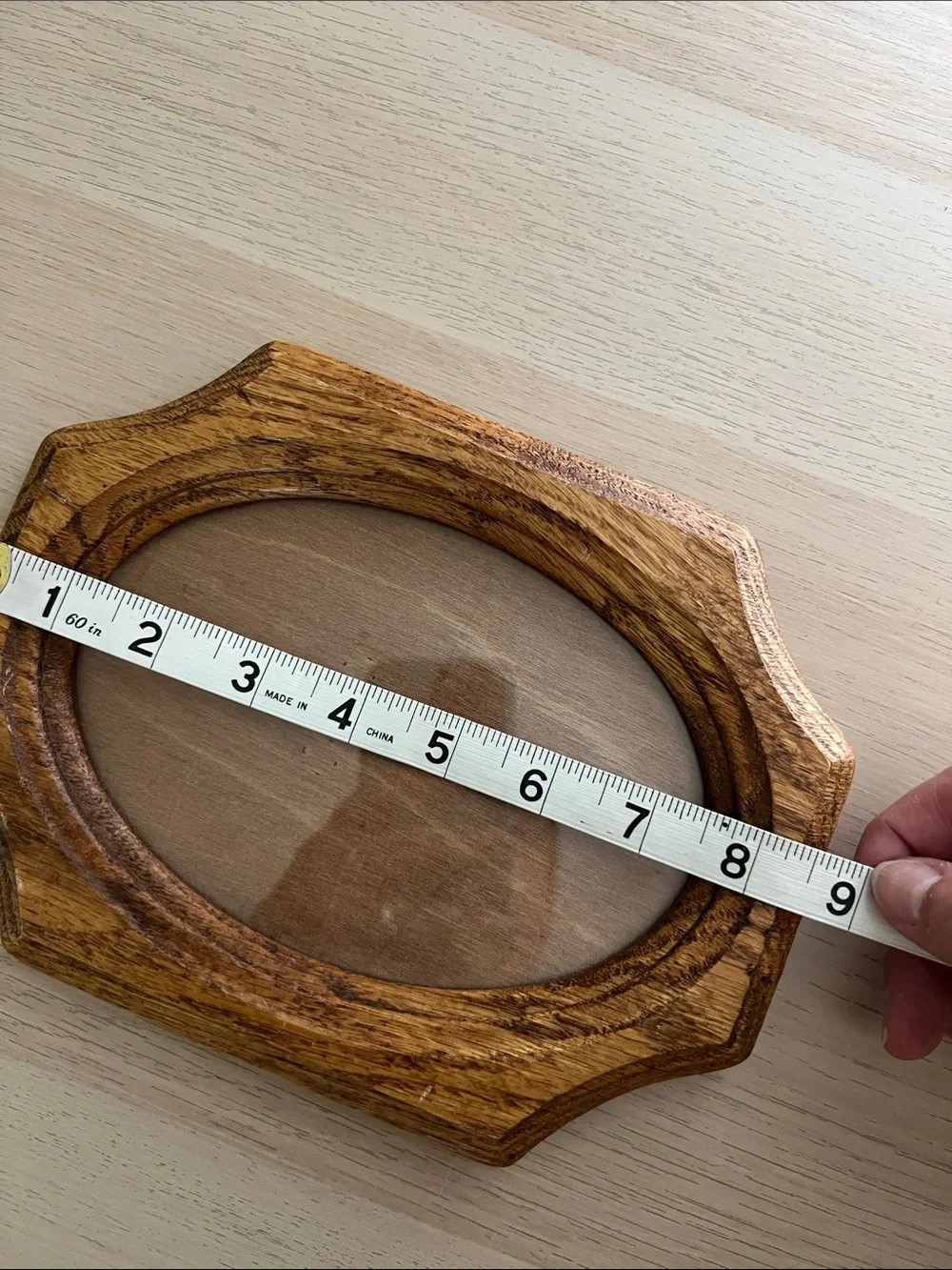 Vintage Wood Oval Portrait Frame – Unique Scalloped Design